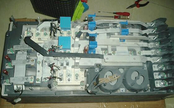 變頻器常見故障原因及處理方法——西安泰富西瑪電機(西安西瑪電機集團股份有限公司)官方網站 變頻器常見故障原因及處理方法——西安泰富西瑪電機(西安西瑪電機集團股份有限公司)官方網站