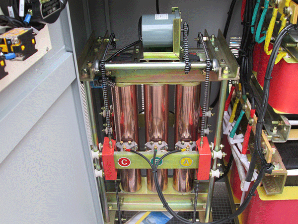 為什么三相電動(dòng)機(jī)缺相運(yùn)行時(shí)會(huì)被燒毀,如何預(yù)防——西安泰富西瑪電機(jī)(西安西瑪電機(jī)集團(tuán)股份有限公司)官方網(wǎng)站 為什么三相電動(dòng)機(jī)缺相運(yùn)行時(shí)會(huì)被燒毀,如何預(yù)防——西安泰富西瑪電機(jī)(西安西瑪電機(jī)集團(tuán)股份有限公司)官方網(wǎng)站