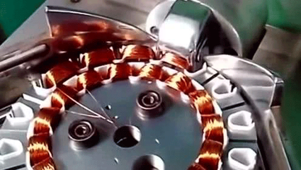 高壓電機(jī)定子線圈內(nèi)外腐蝕原因分析。 高壓電機(jī)定子線圈內(nèi)外腐蝕原因分析。