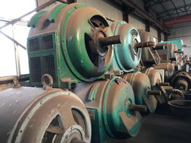 高壓三相異步電動(dòng)機(jī)外殼帶電時(shí)會(huì)產(chǎn)生哪些隱患? 高壓三相異步電動(dòng)機(jī)外殼帶電時(shí)會(huì)產(chǎn)生哪些隱患?